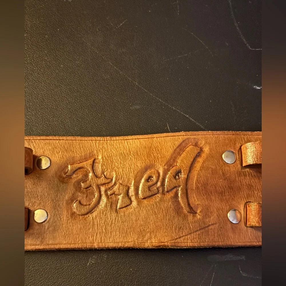 leather cartridge belt, specifically designed with individual loops